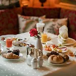 Guggis Hotel 4*